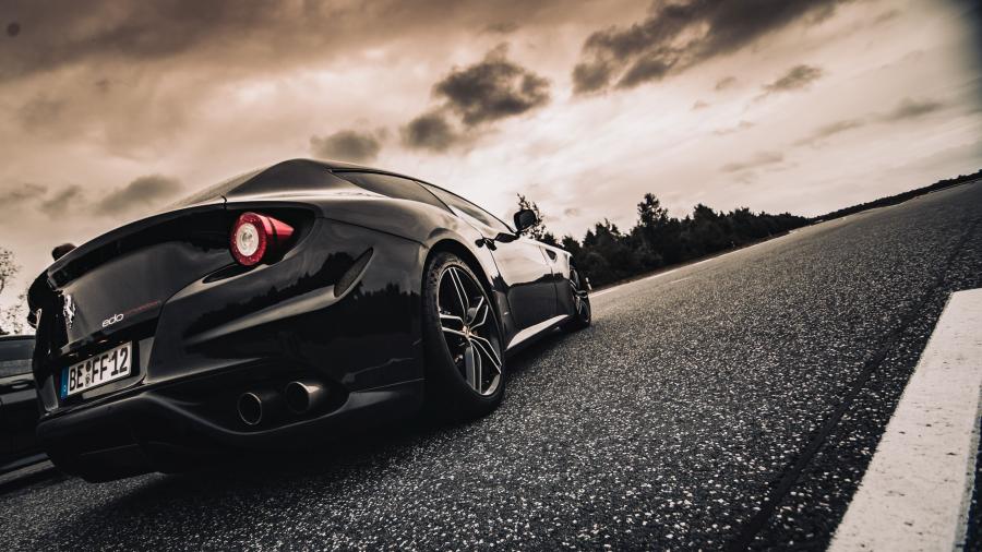  Ferrari FF by Edo Competition 2017 года  (фото 4 из 5)